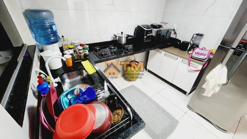 CASA BEM LOCALIZADA, ATRAS DA GARAGEM DE ONIBUS - Foto 4