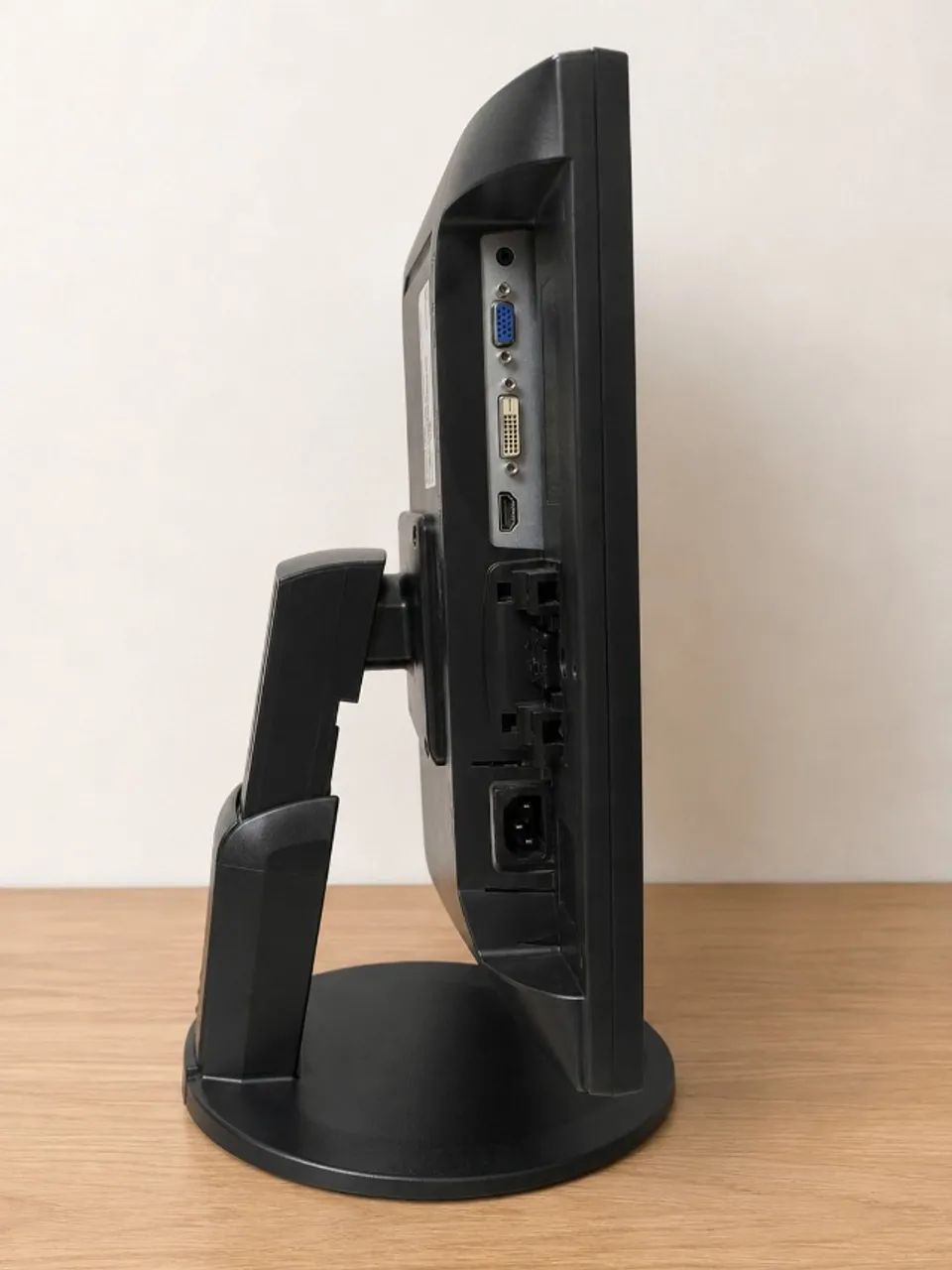 Monitor Positivo 22 Full HD LED HDMI, DVI e VGA - Revisado - Foto 2