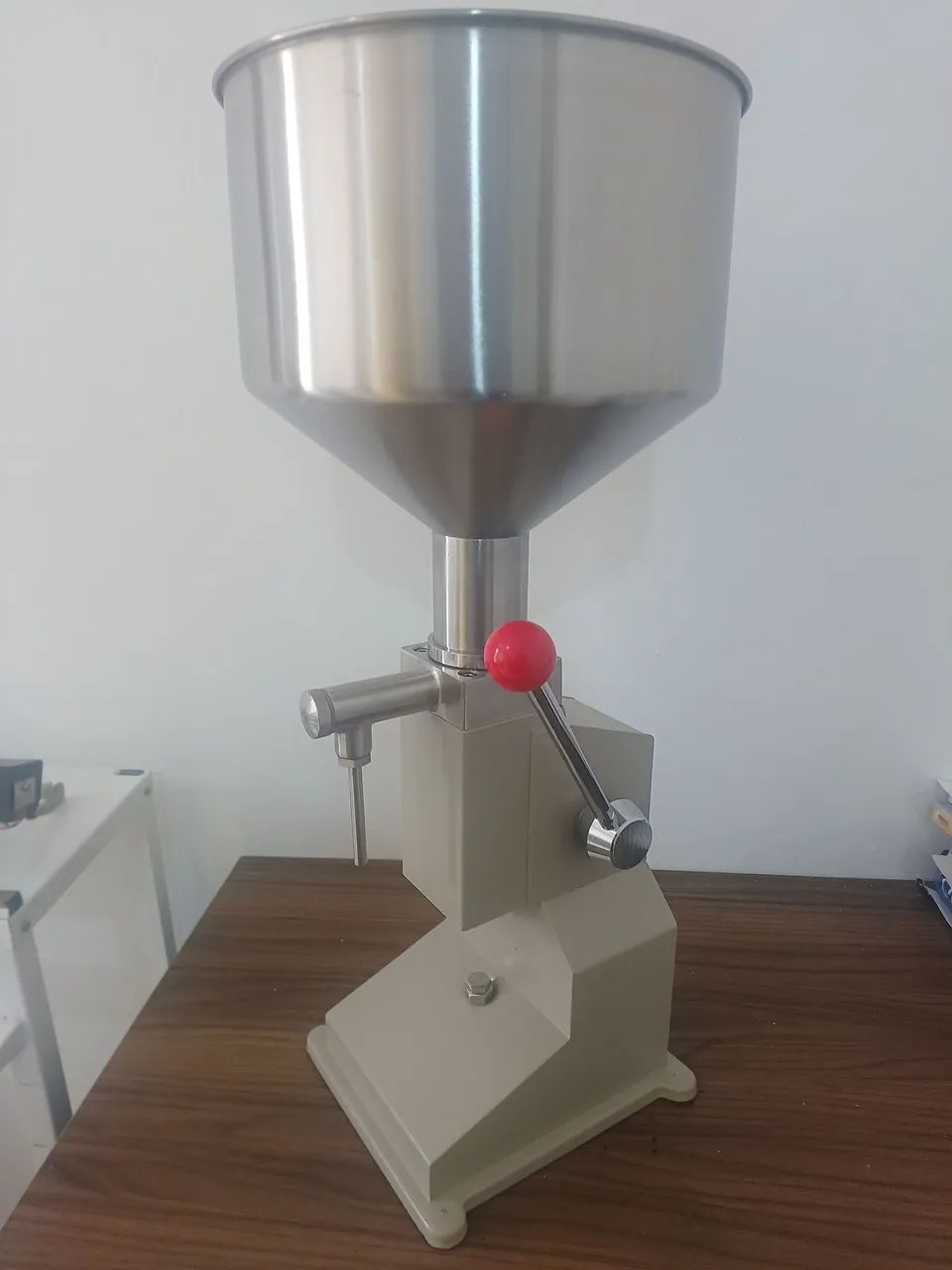 Envasadora para liquidos/pastosos