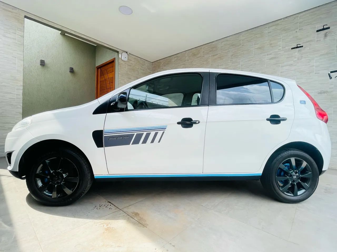 Fiat Palio Essence Dualogic 1.6 Flex 16V 5P 2015 - Foto 3