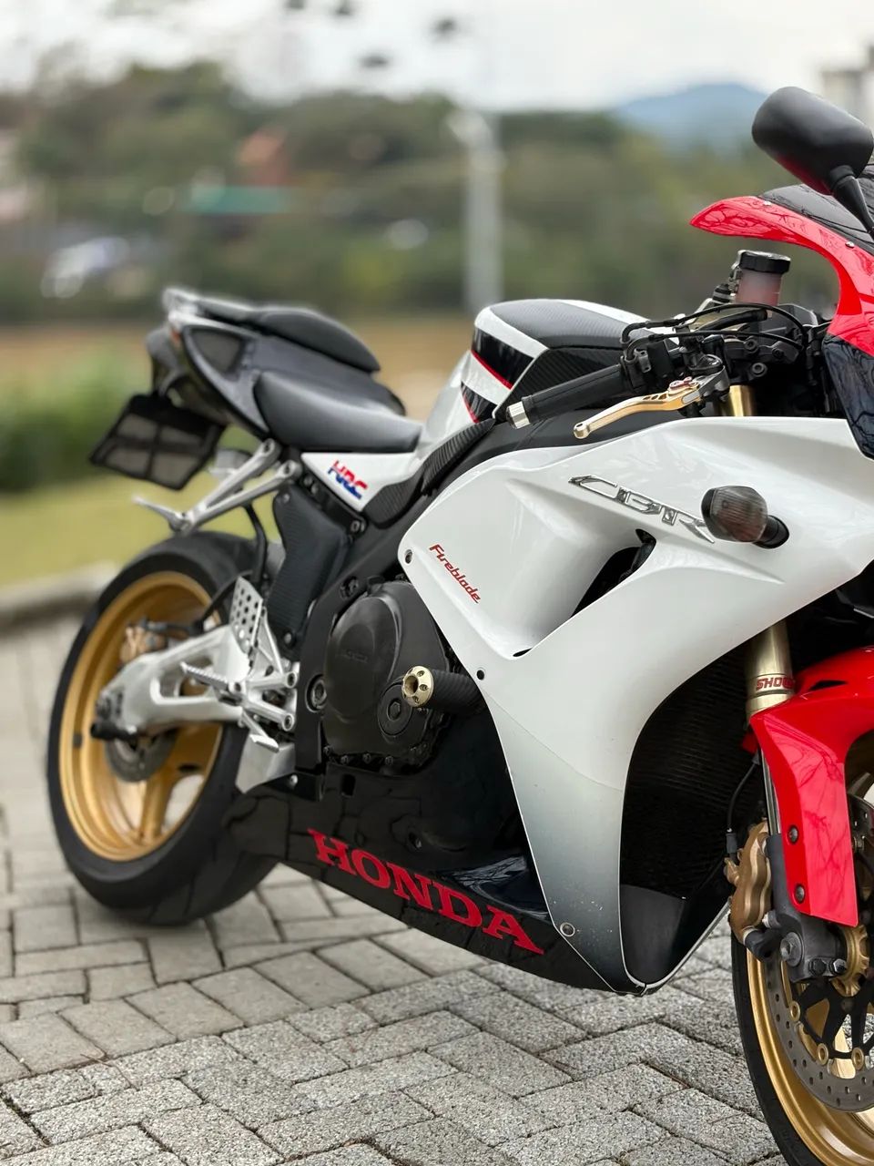CBR1000RR FireBlade 2007 - Foto 5