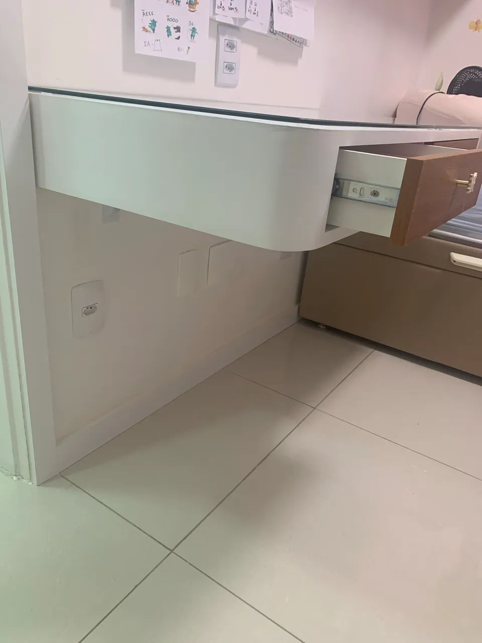 Mesa escrivaninha  - Foto 4
