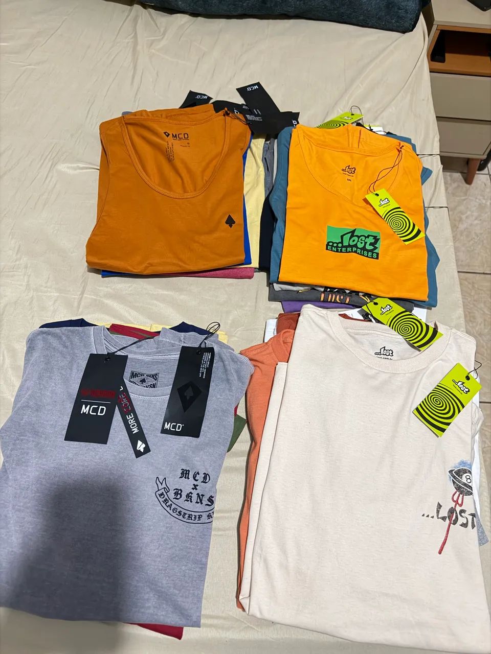 Camisas e camisetas MCD e LOST ORIGINAIS  - Foto 3