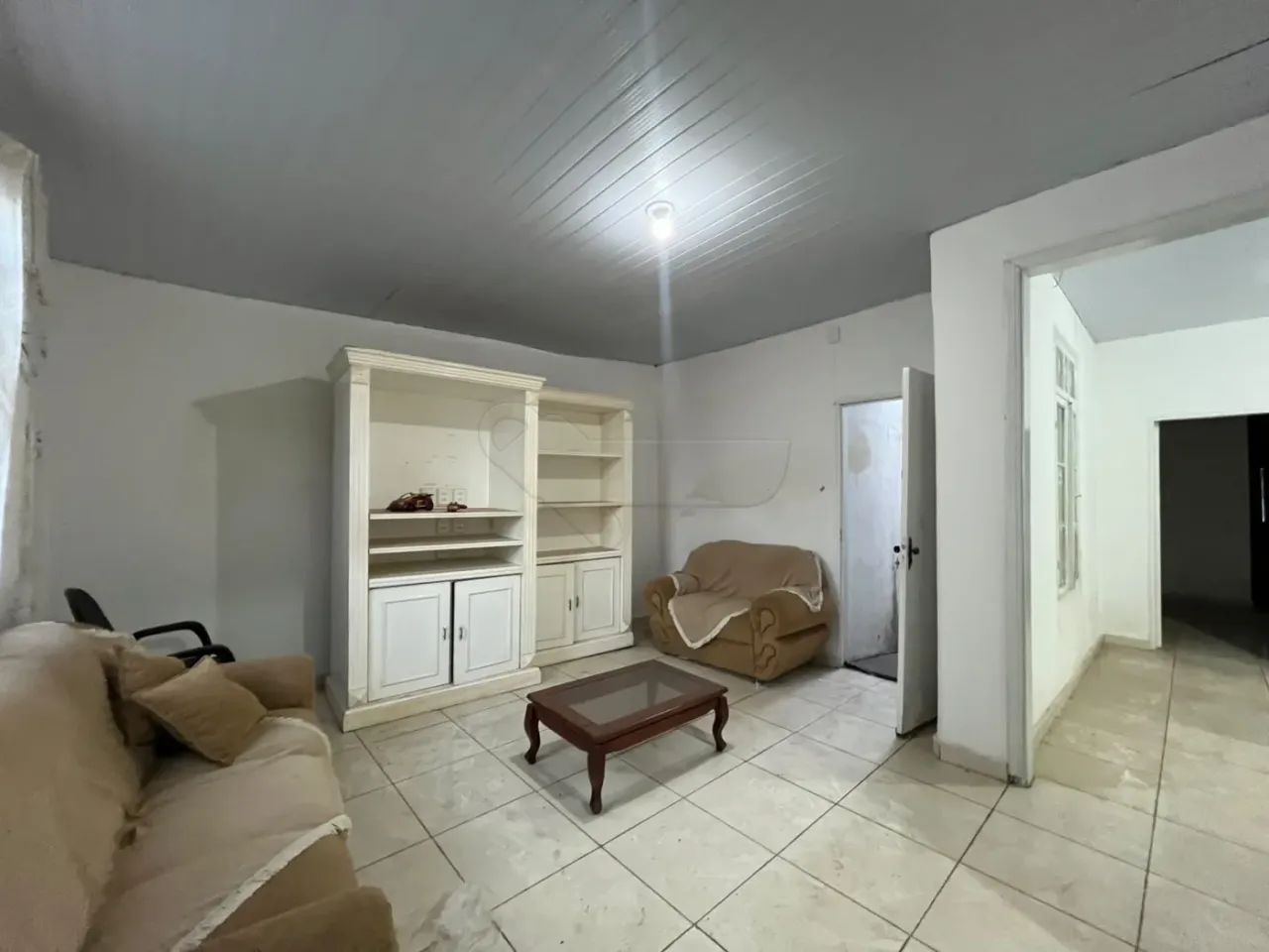 Casa residencial com 02 quartos no Centro. - Foto 2