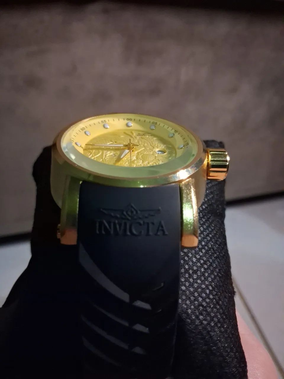 Relógio Invicta Yakuza Dourado + Preto - Foto 4