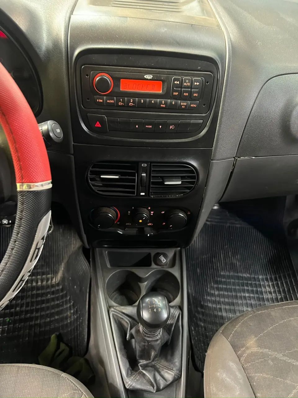 Fiat Strada Working 1.4 MPI Fire Flex 8V CD 2015 - Foto 5