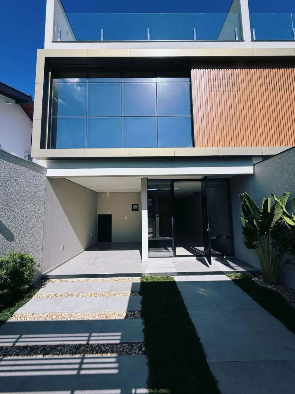 Casa triplex nova no Centro de Balneário Camboriú!