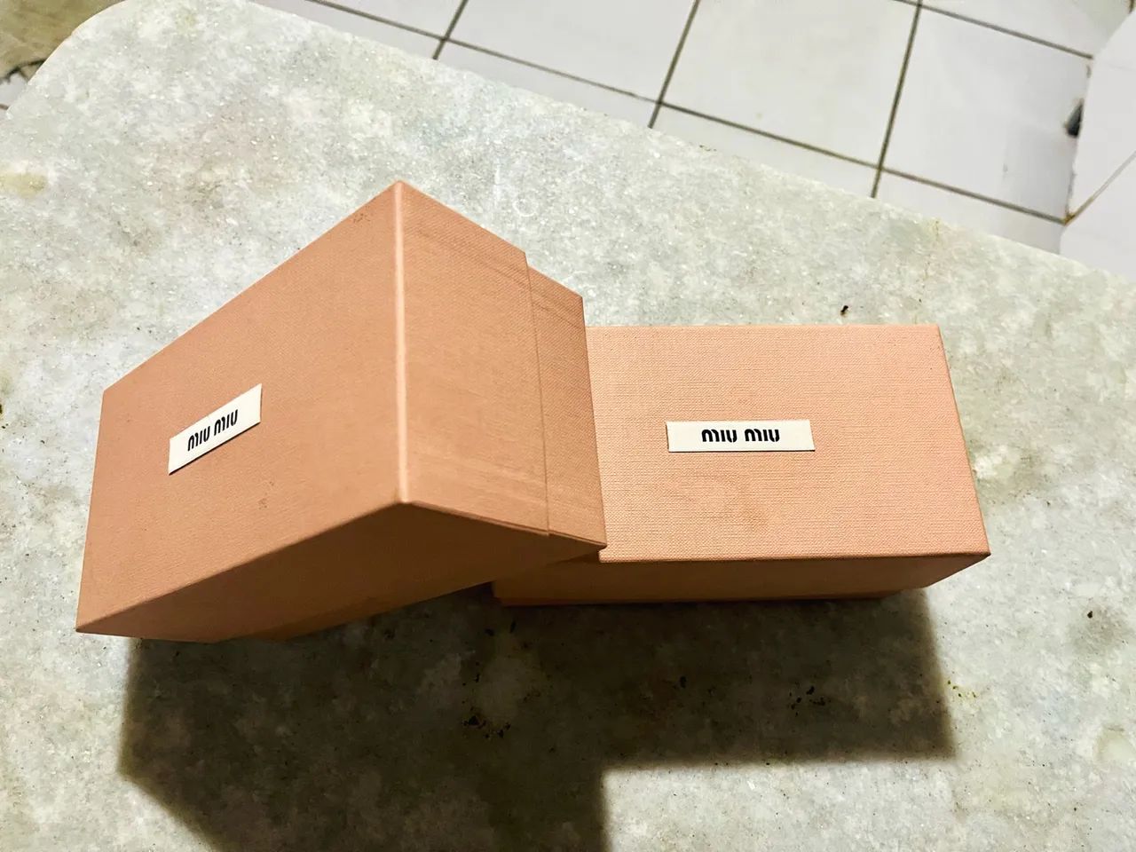 Caixa Para Embalagem Miu Miu original  - Foto 2