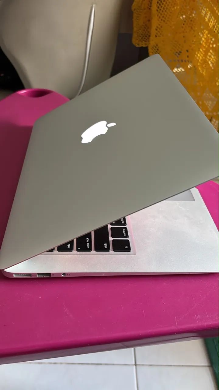 MacBook Air i5 8 gb  - Foto 5