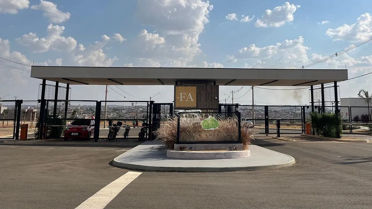 Terreno no Condomínio Villa América