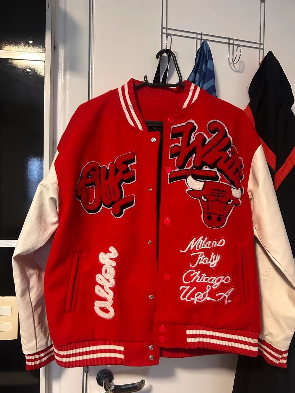 Jaqueta Off White Chicago Bulls - Foto 2
