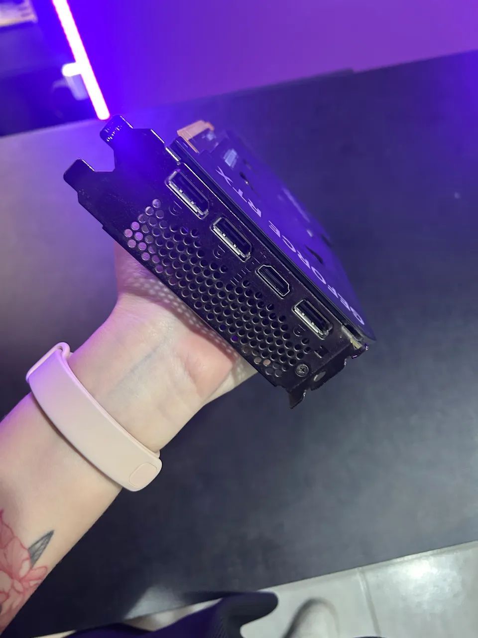 GeForce RTX 4060 Ventus 2x BLACK 8G OC  - Foto 3