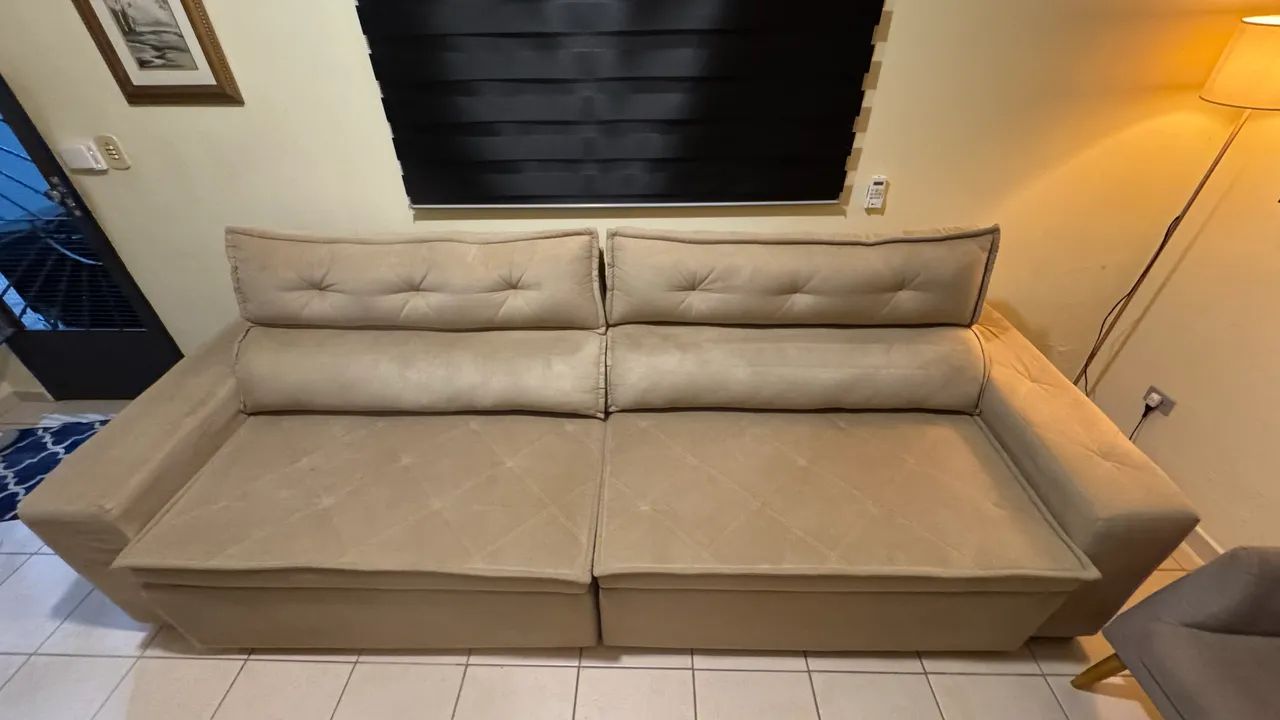 5-Seat Sofa in Excellent Condition65569168864899123
