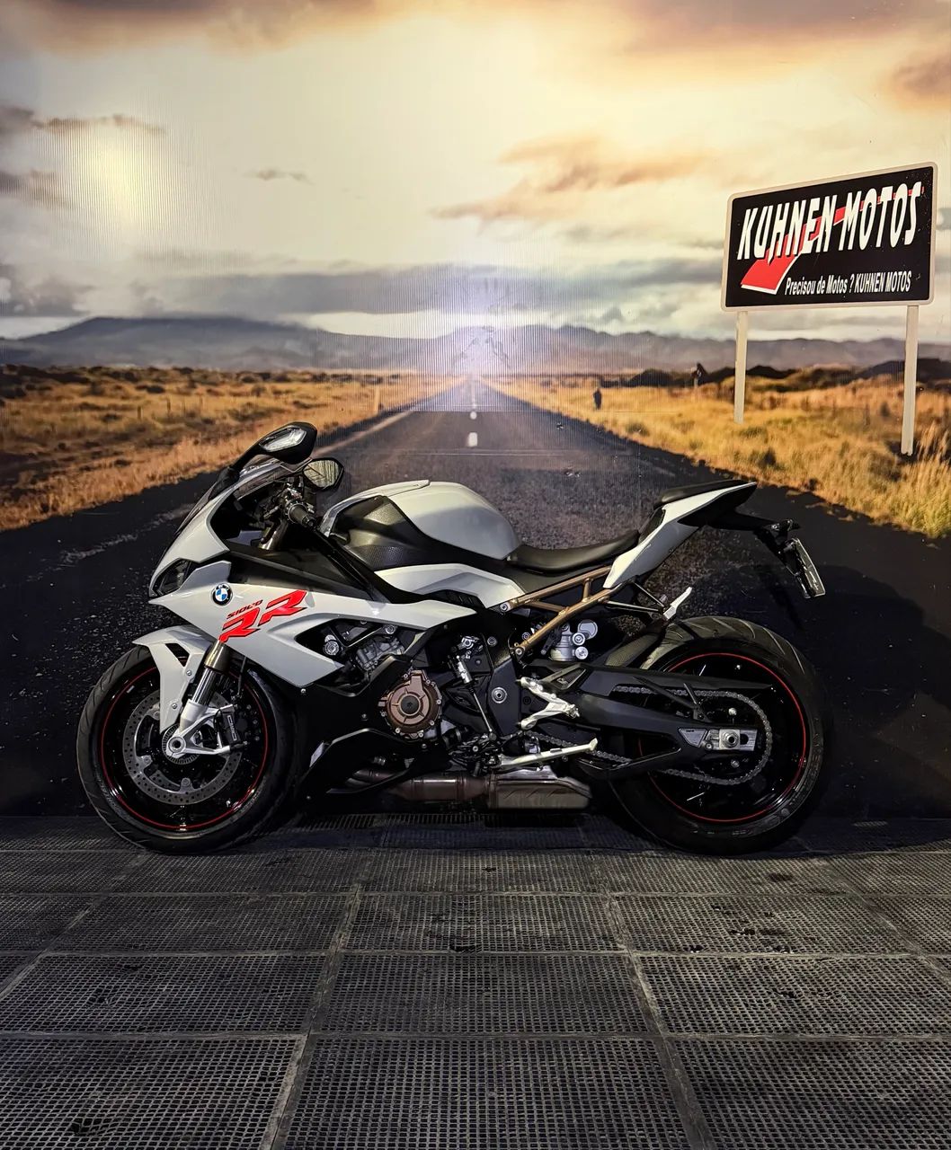 BMW S1000RR 2021 - Foto 4