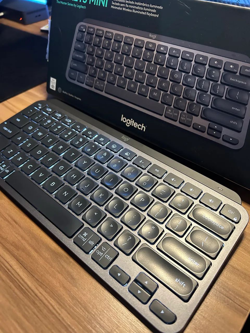 Teclado Logitech MX Keys Mini