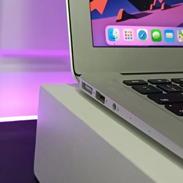 MacBook Air 13" - SSD - 8GB - Apple Ultrabook  - Foto 3