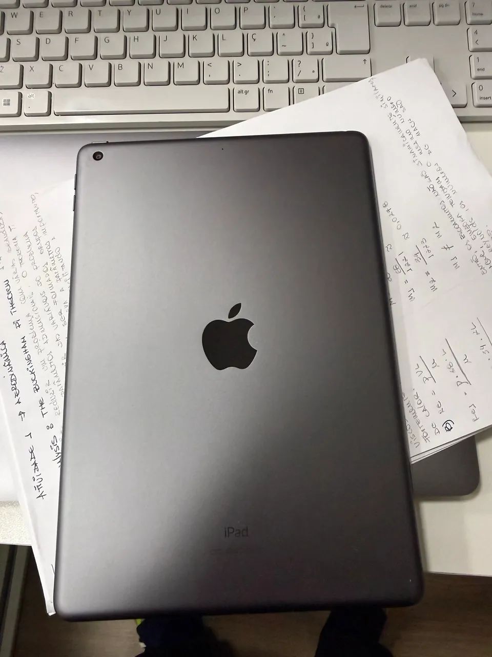 iPad Apple 9ª Geração 64GB Wi-Fi 10,2