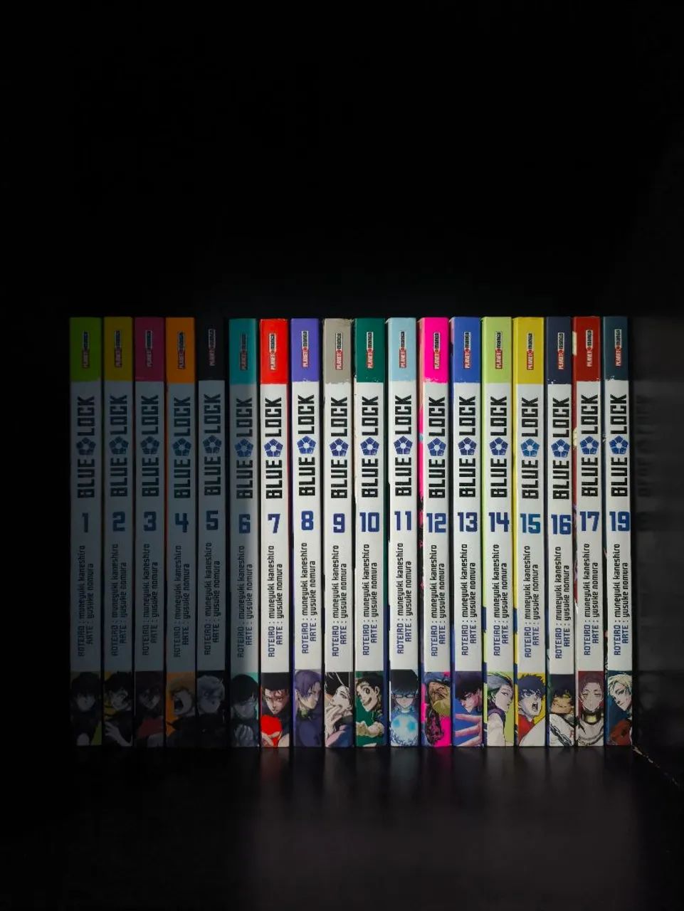 BLUE Lock 1 ao 17 e 19 + figures - Livros e revistas - Jardim São