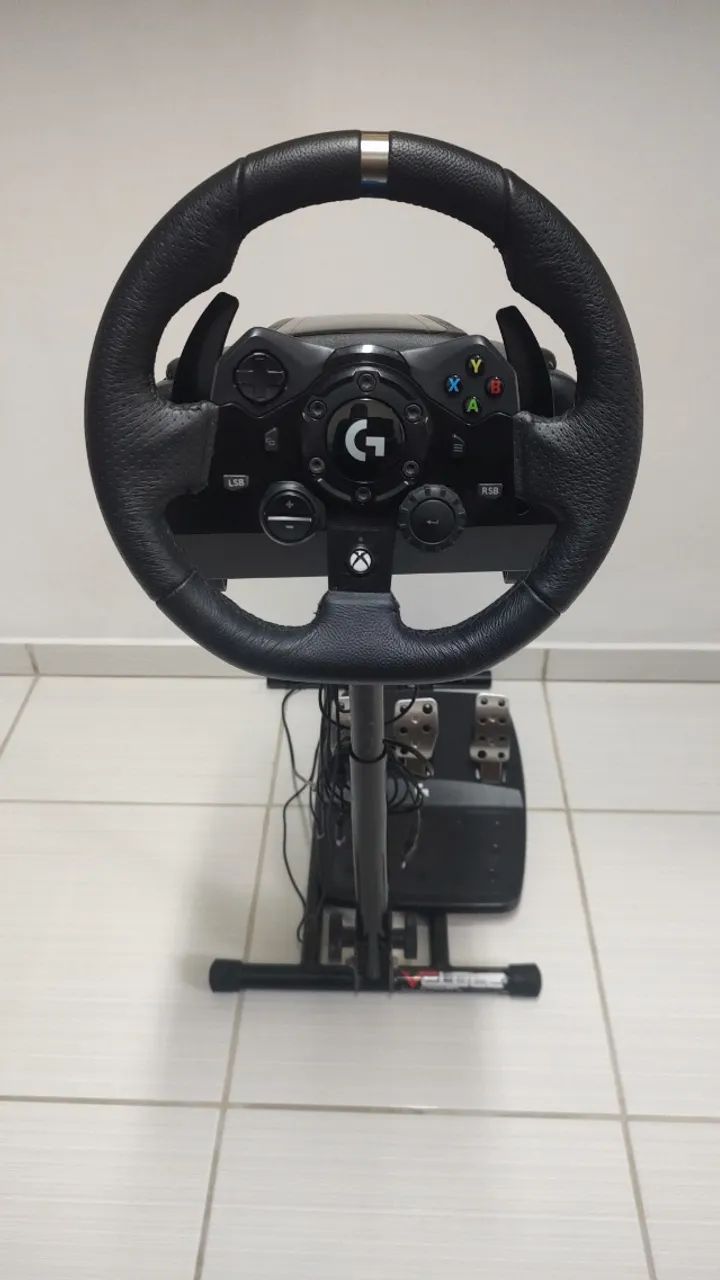 Volante Logitech g923 com cockpit