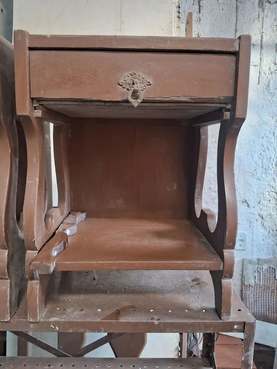 Criado mudo Antigo  - Foto 3