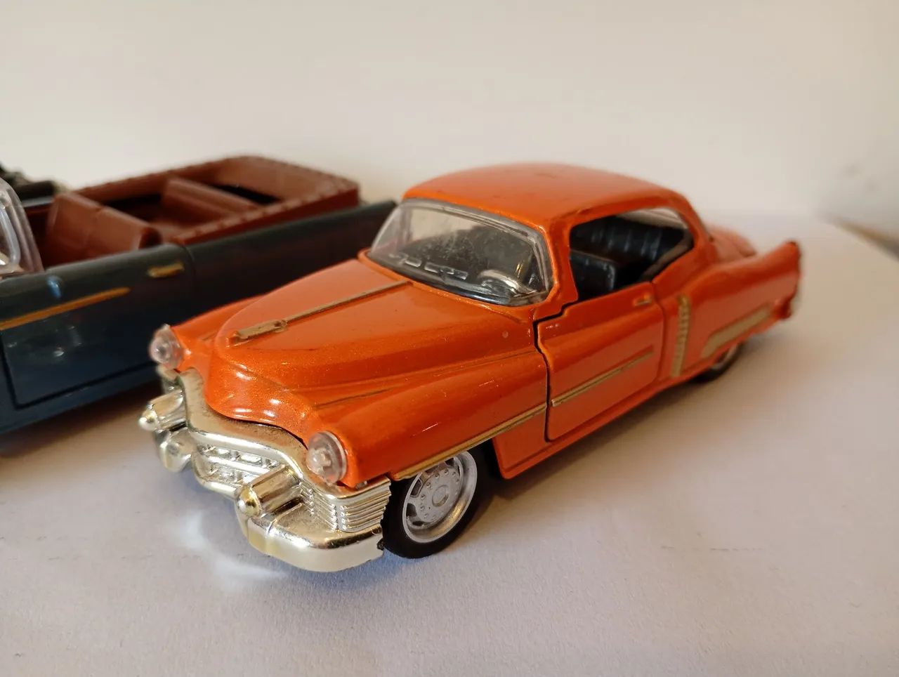 Lote 02 - Miniaturas De Carros Diversas  - Foto 2