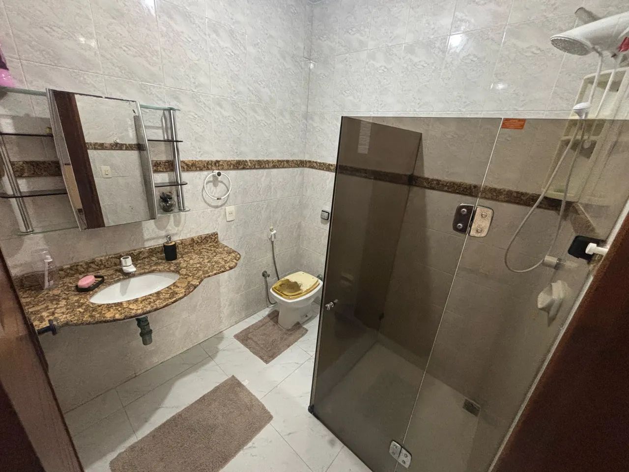 Quarto amplo em pensão feminina - Foto 4