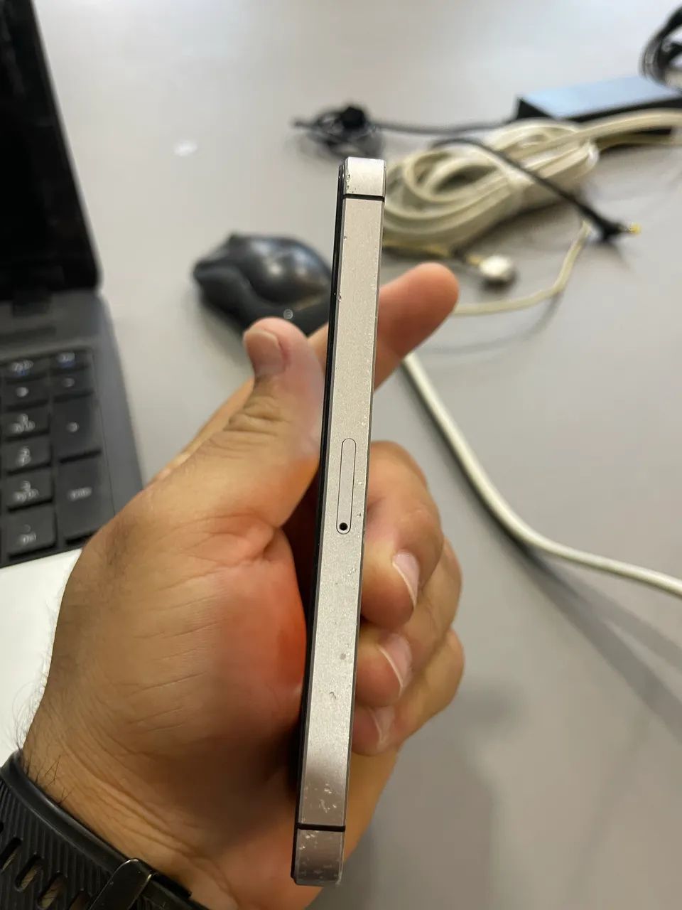 iPhone SE (1ª Geração) - Excelente Estado - Foto 3