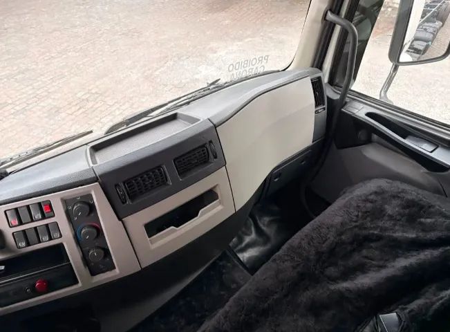 2019 Volvo vm 270 ( 6 x 2 ) - Foto 3