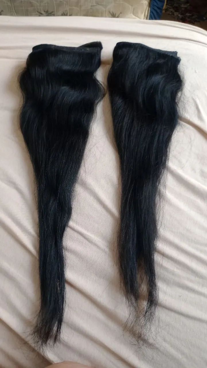 Vendo 2 telas de megaher cabelo humano ,lindos . Cada uma com 60cm de comprimento  - Foto 2