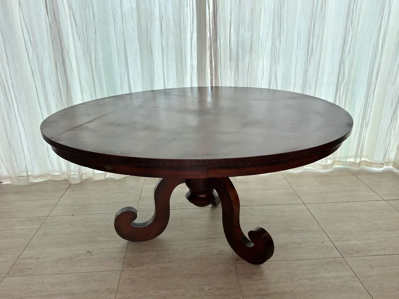 Mesa de Jantar Redonda em Madeira Maciça - Foto 2