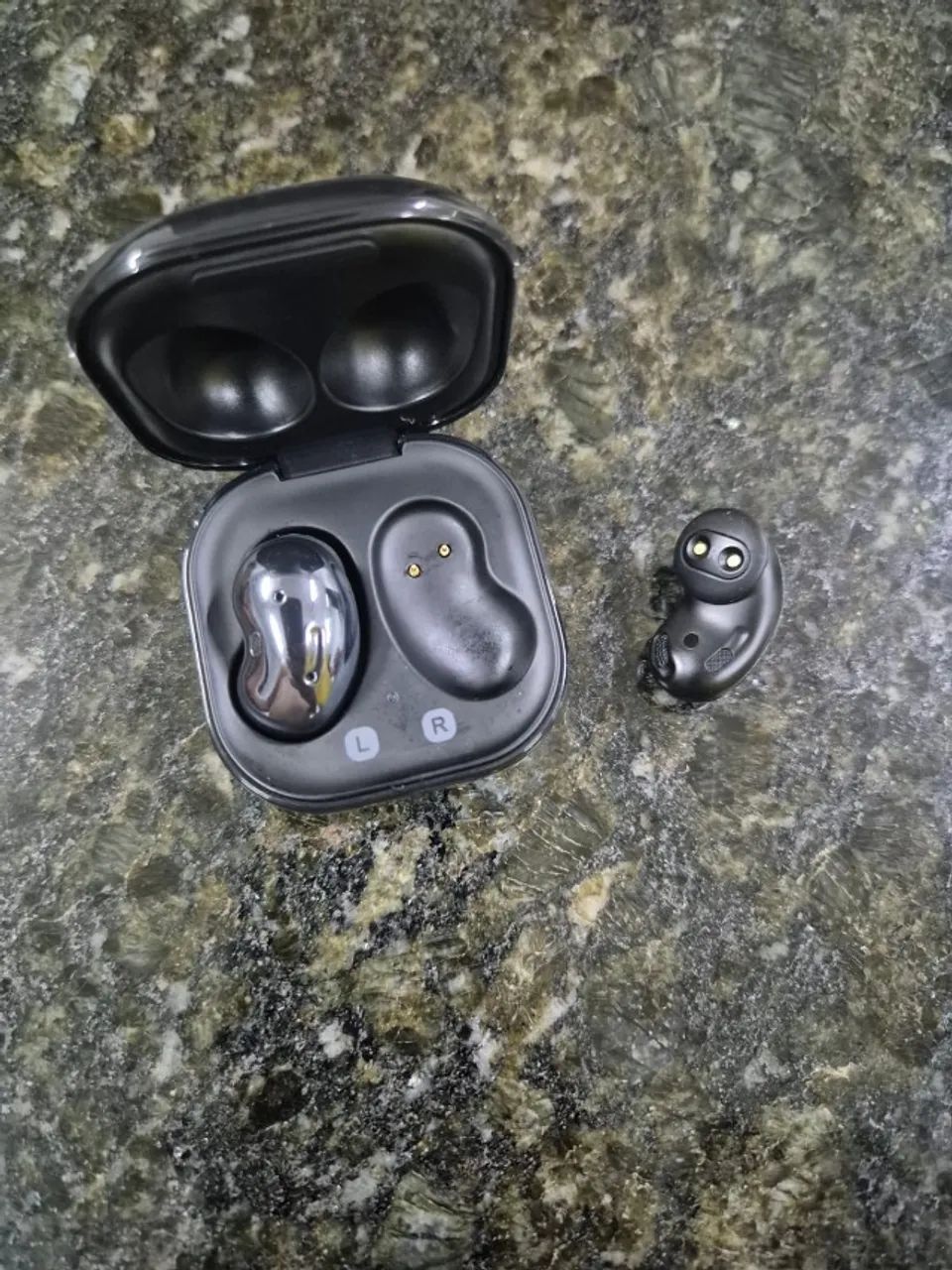 galaxy buds live - Foto 3