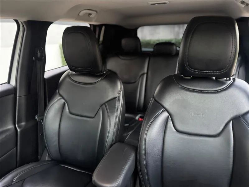 Jeep Renegade Sport 1.8 4x2 Flex 16V Aut., foto 12 de 14