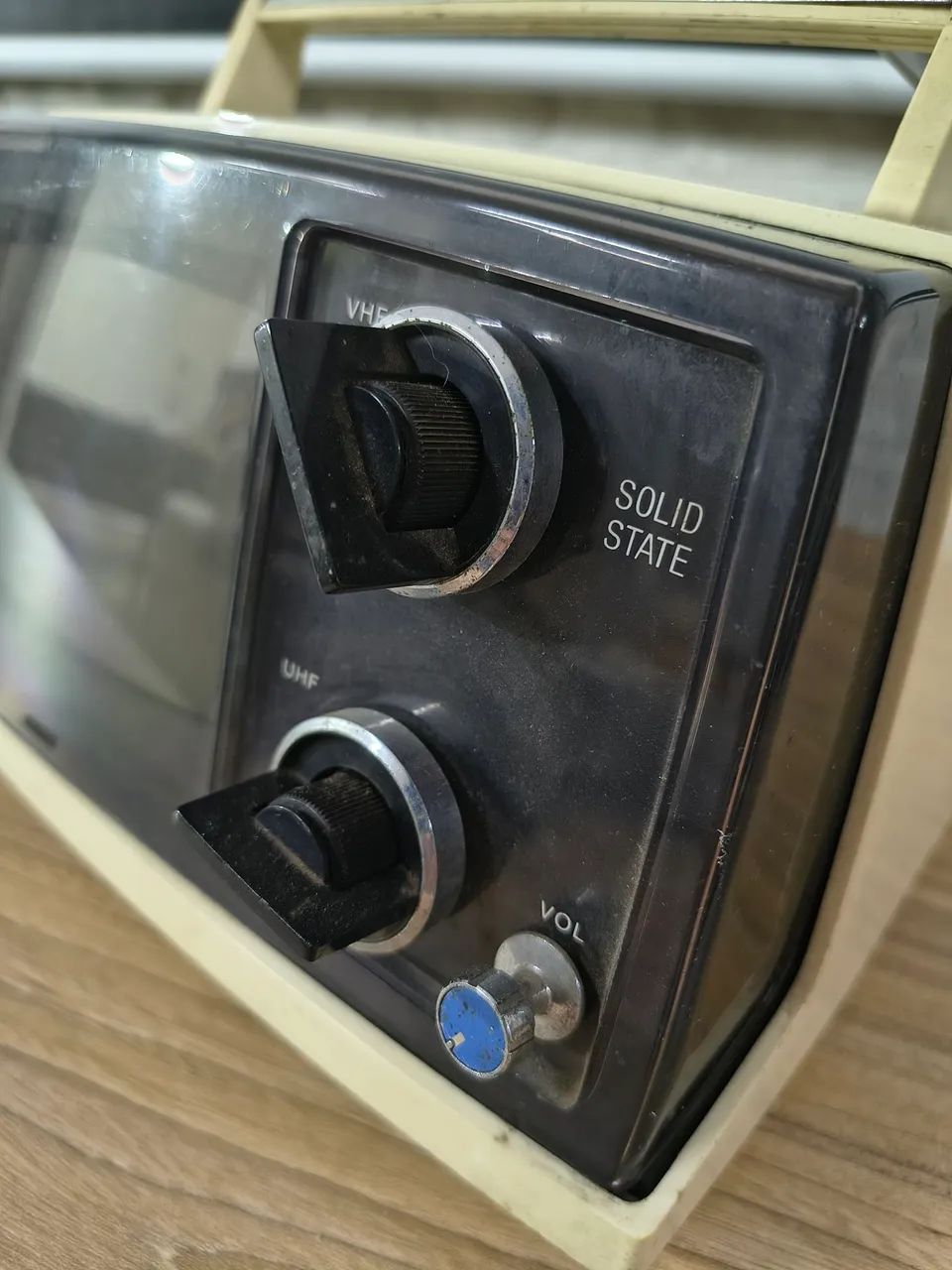 Televisor Portátil Sony Antigo - Vintage / Retrô - Item de Colecionador - Foto 4