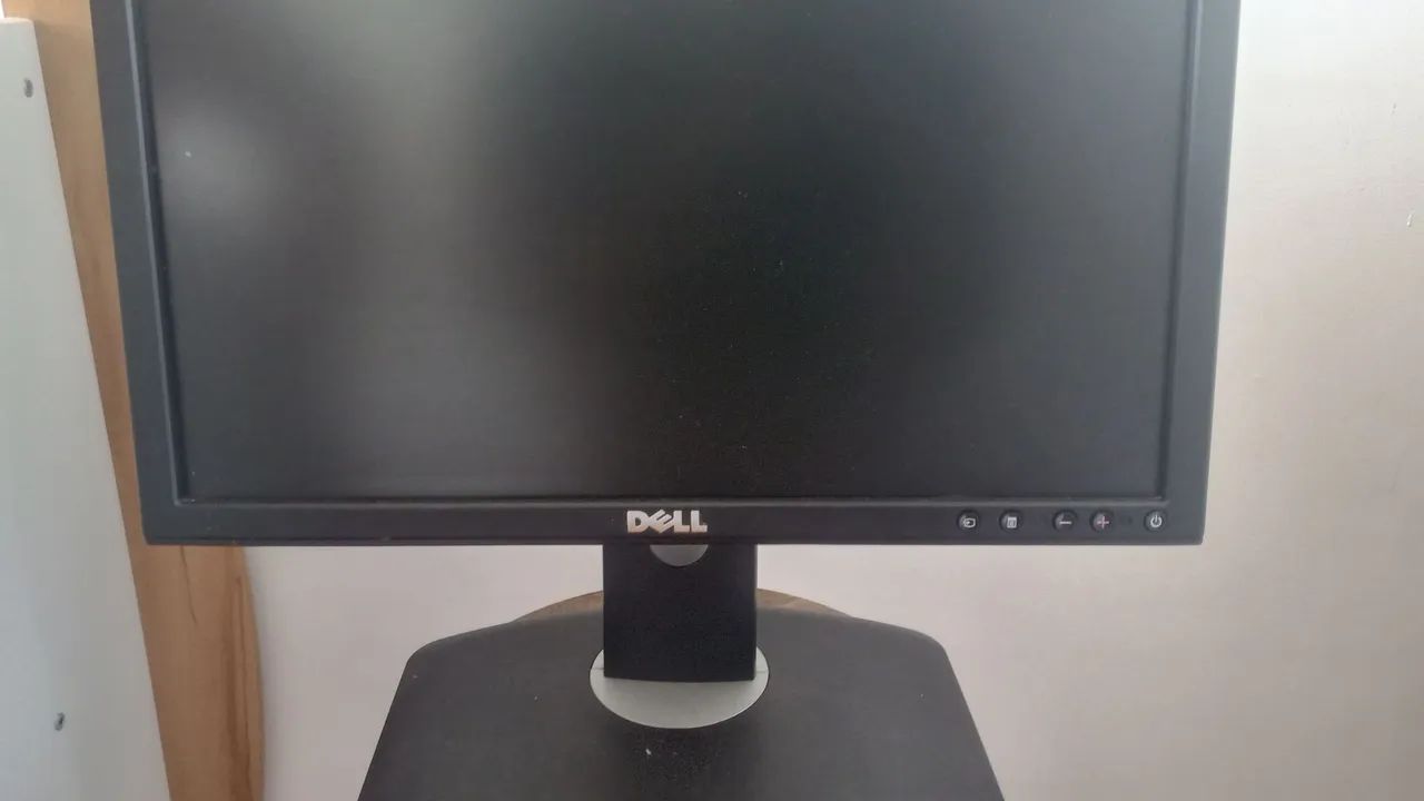 Monitor Dell 19  - Foto 4