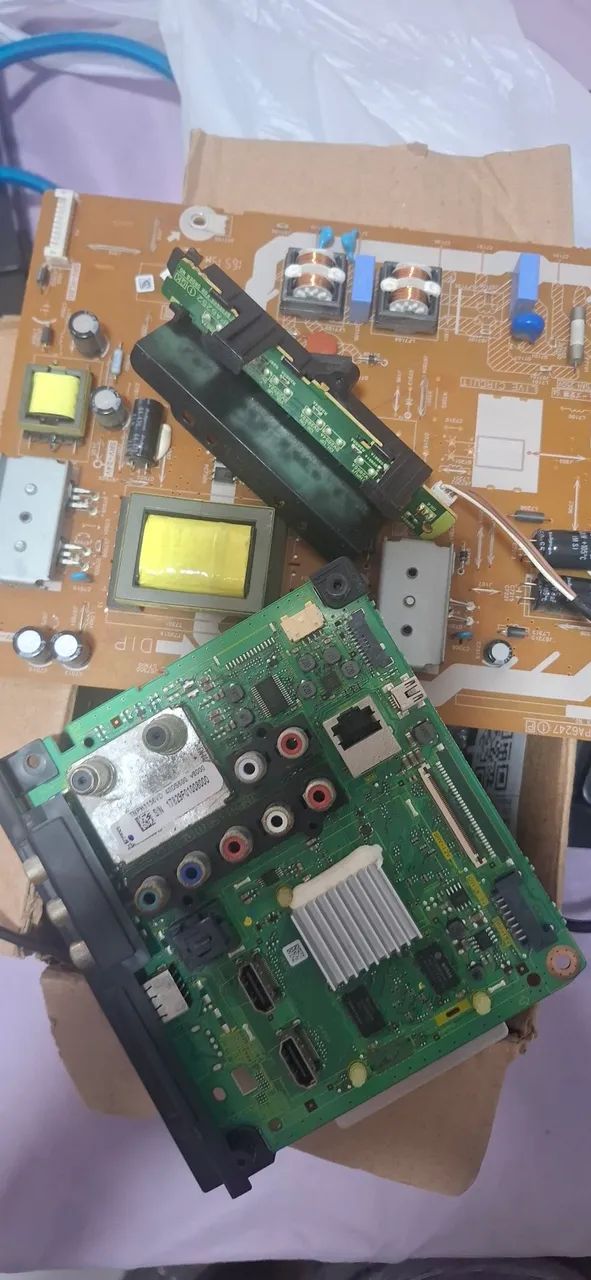 Placa e fonte tv Panasonic 40