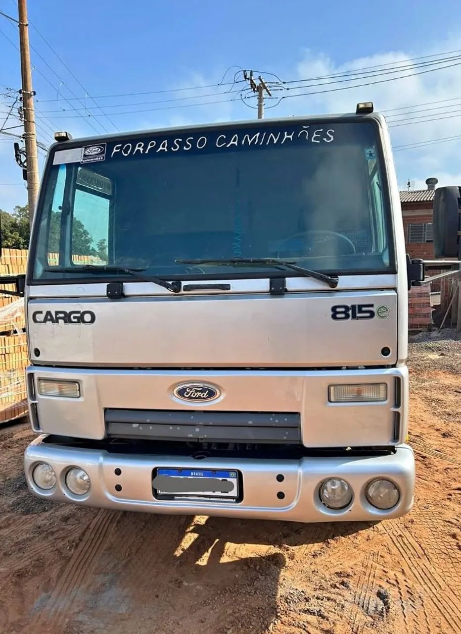 Ford Cargo 815 Ano 2011