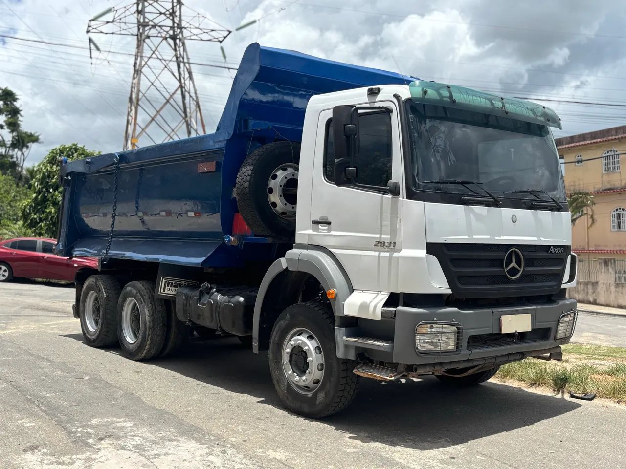 MB AXOR 2831 Caçamba com ar condicionado traçado 6x4 bem conservado  - Foto 3