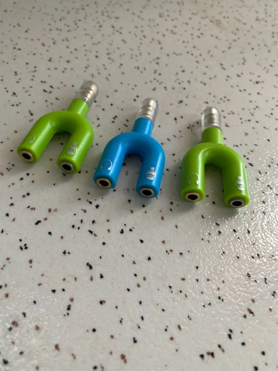 Adaptador P3 p/ P2 2