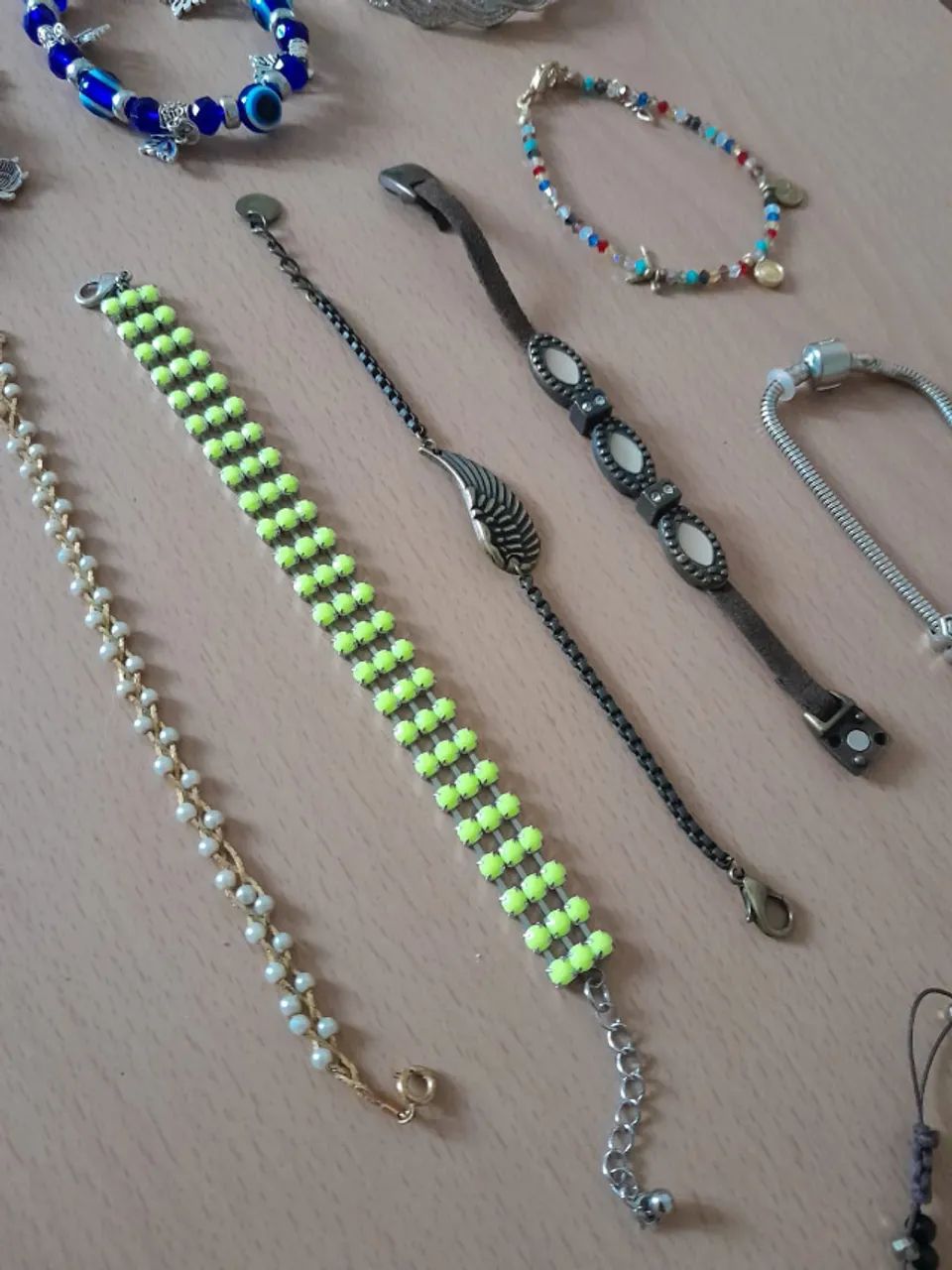 Bijuterias - Pulseiras - 12 unidades - Foto 3