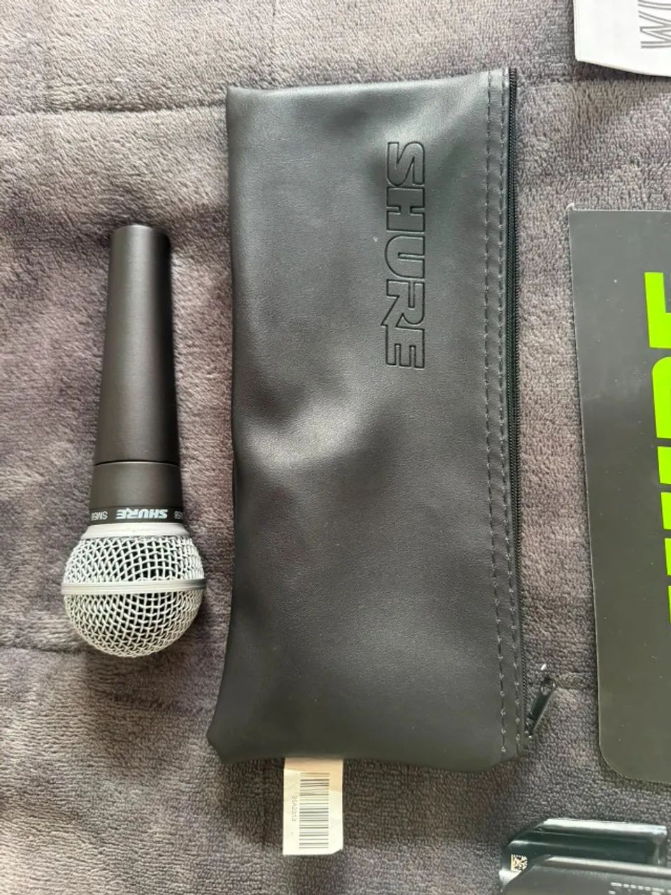 Microfone Shure SM58 + Caixa, Estojo e Suporte
