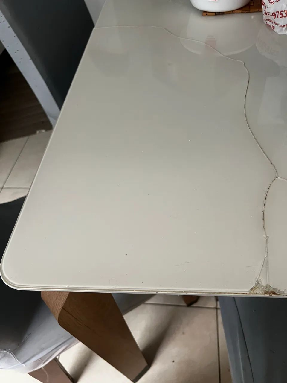 Mesa com 4 cadeiras  - Foto 2