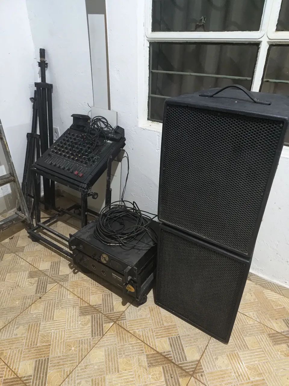 Som pra DJ ou cantor  de Som