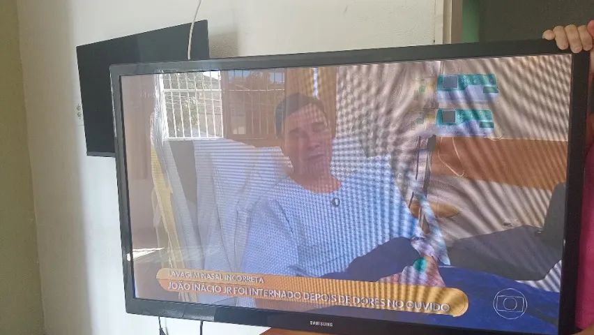 Tv Samsung plasma  43 polegadas  com defeito  ela esta desligando sozinha - Foto 3