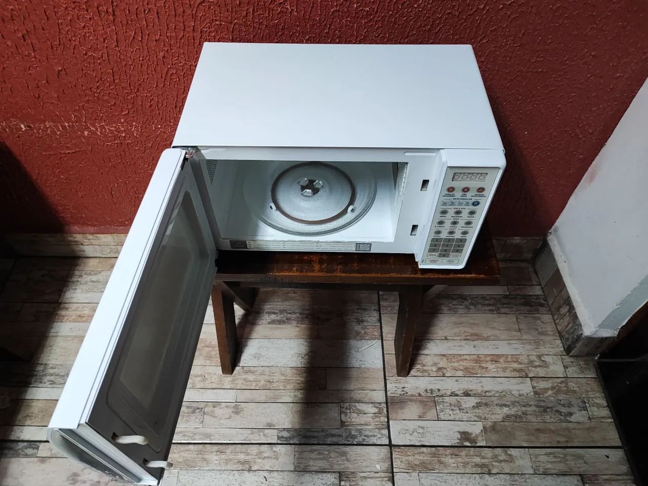 Microondas Electrolux 20L - Foto 5