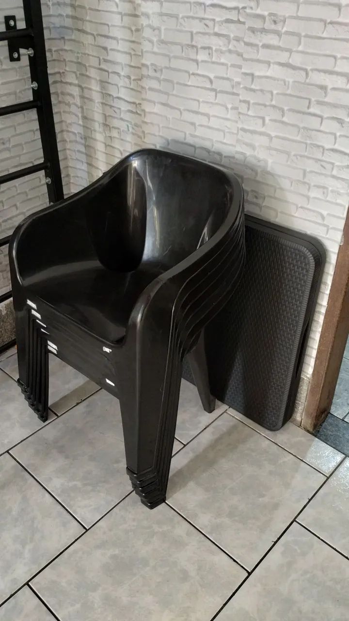 CONJ MESA DOBRAVEL RATAM + 6 POLTRONAS 
