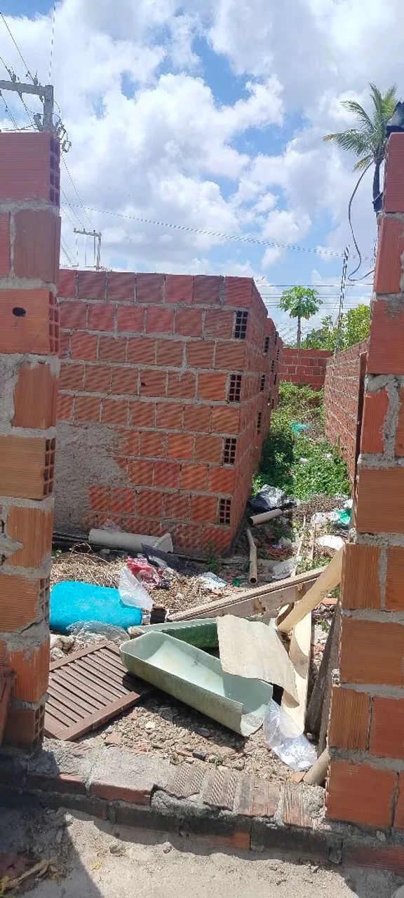 Terreno com a casa em andamento  - Foto 4