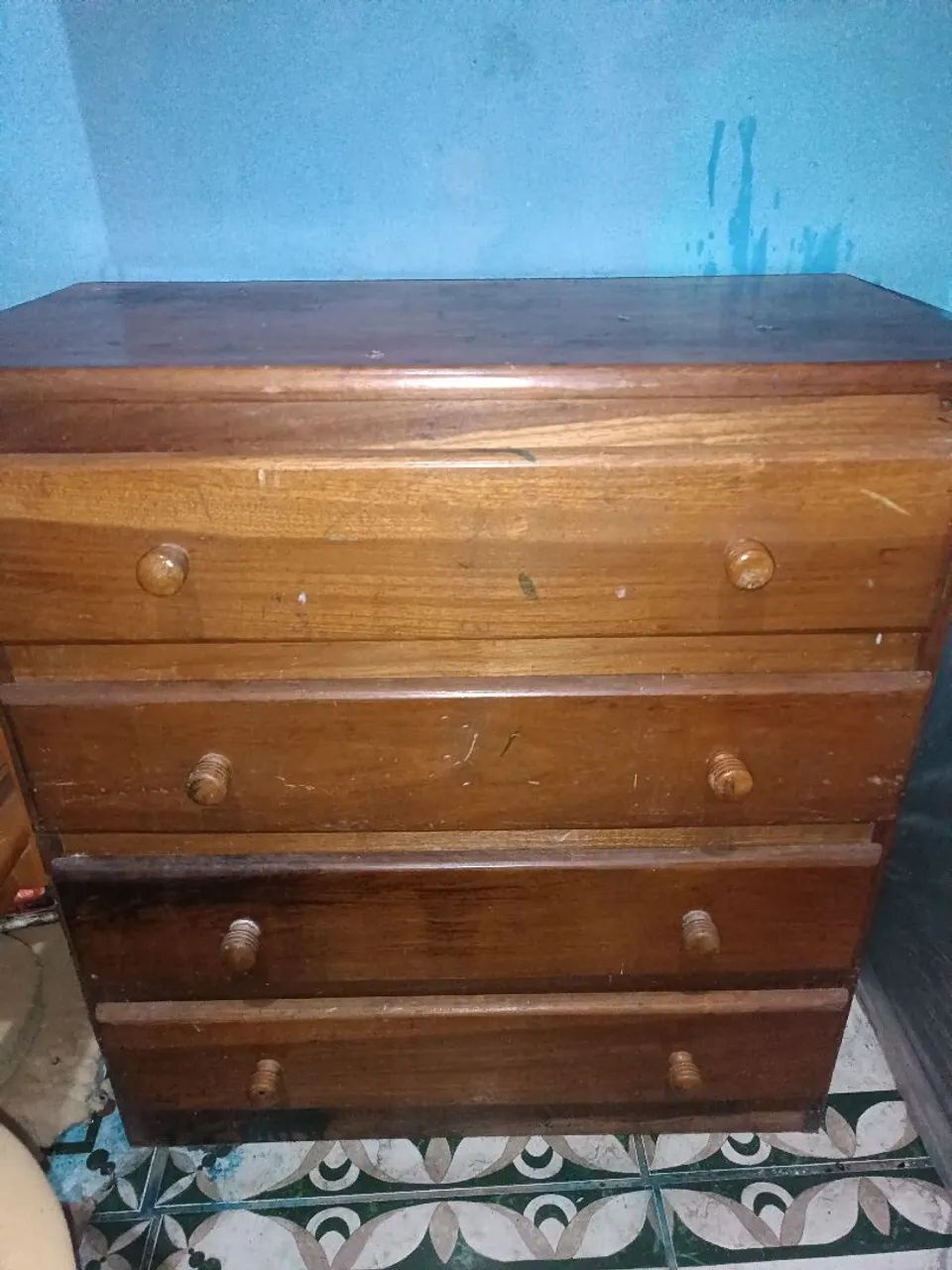 Cômoda 4 gavetas
