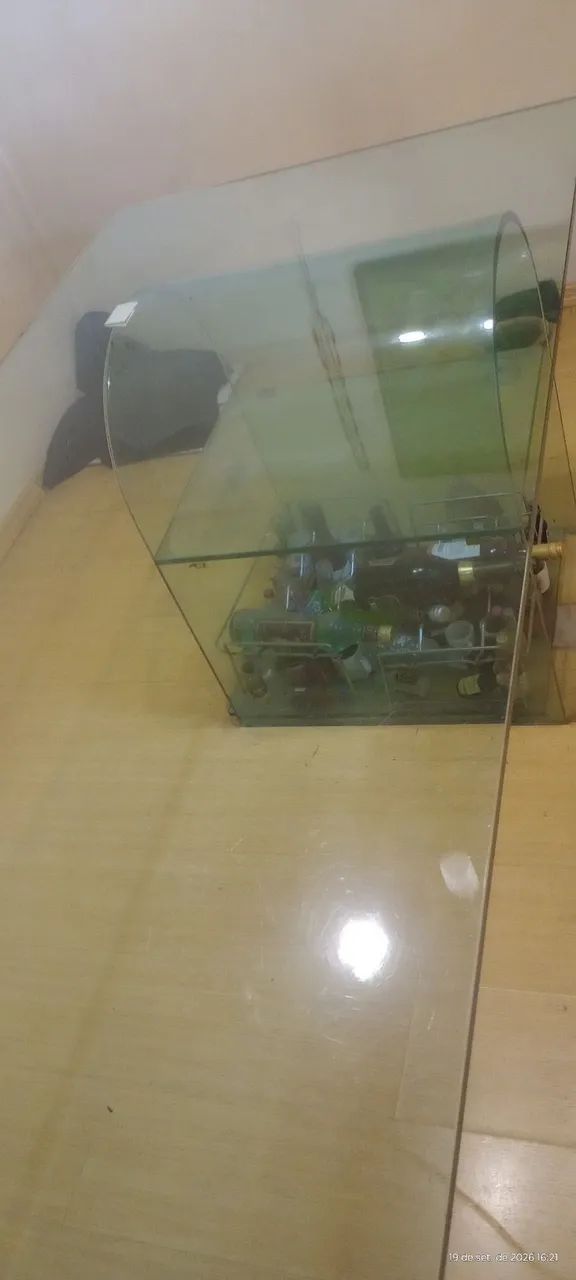 Mesa Inteira de vidro  - Foto 3