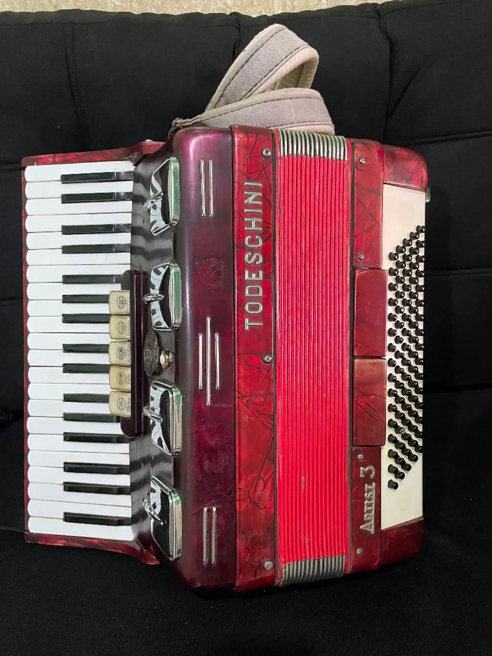 Acordeon Todeschini 80 baixos  - Foto 4