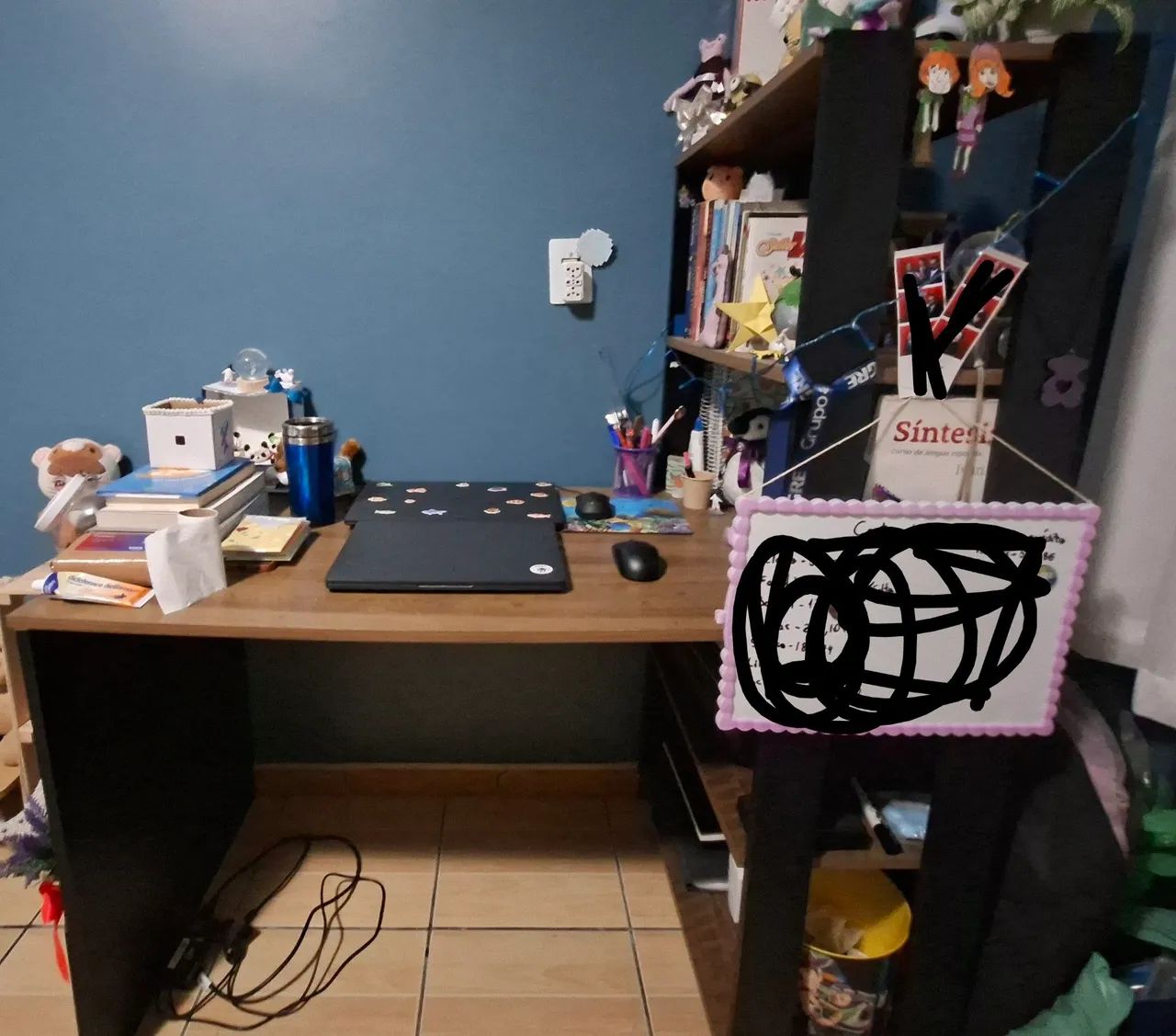 Vendo escrivaninha de MDF